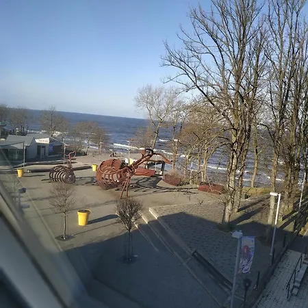 Δωμάτια σε οικογενειακή κατοικία Hana Marine Rewal